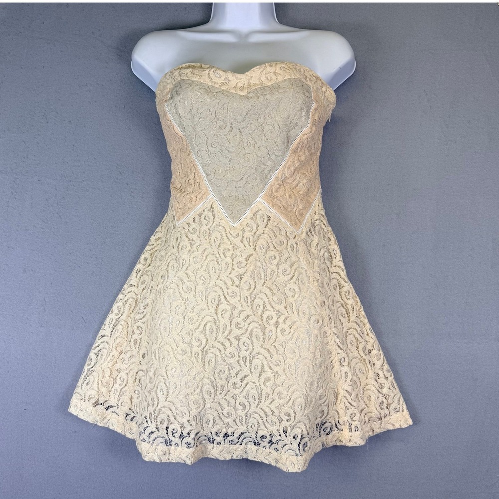 Lace patchwork Strapless MiniDress Sweatheart Coquette Fairycore VTG Kimchi Blue